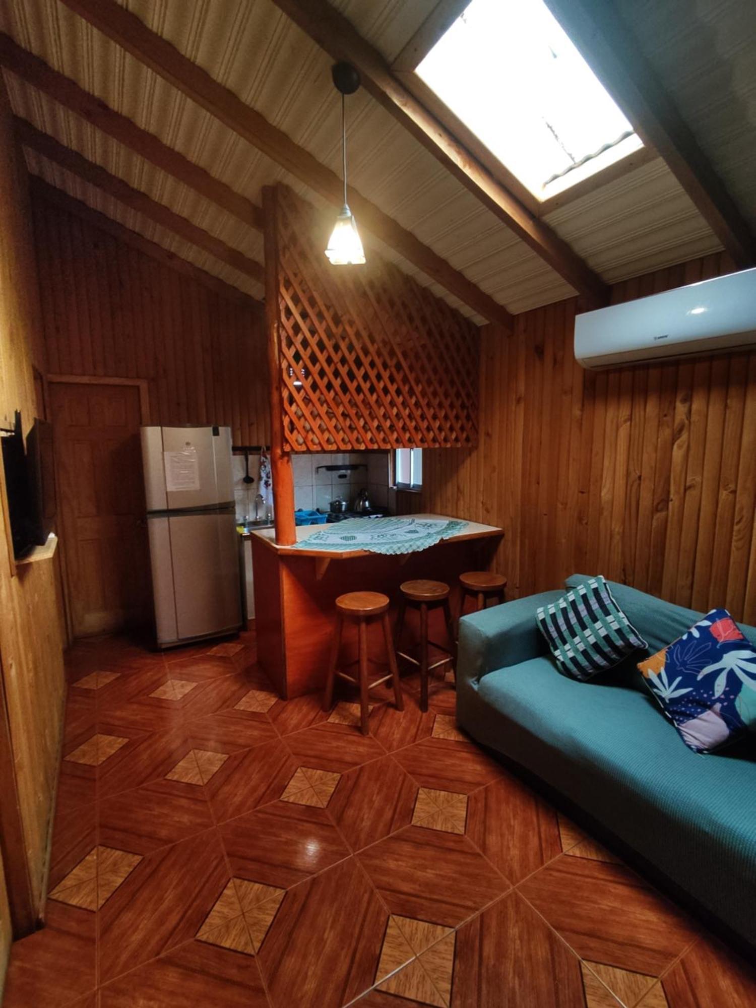 Cabana La Araucaria Эль-Мансано Номер фото